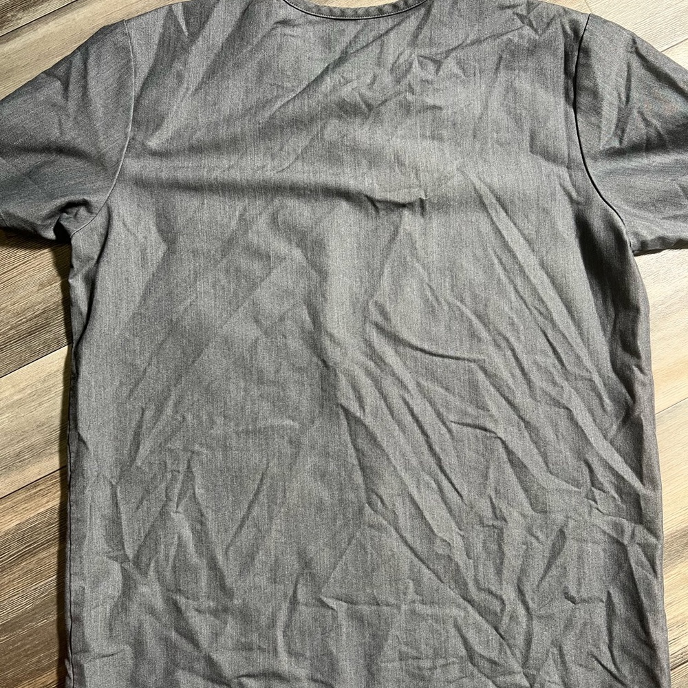 Figs Scrub Top- Medium - image 8